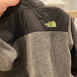 A Northface sweatshirt- like new very warm